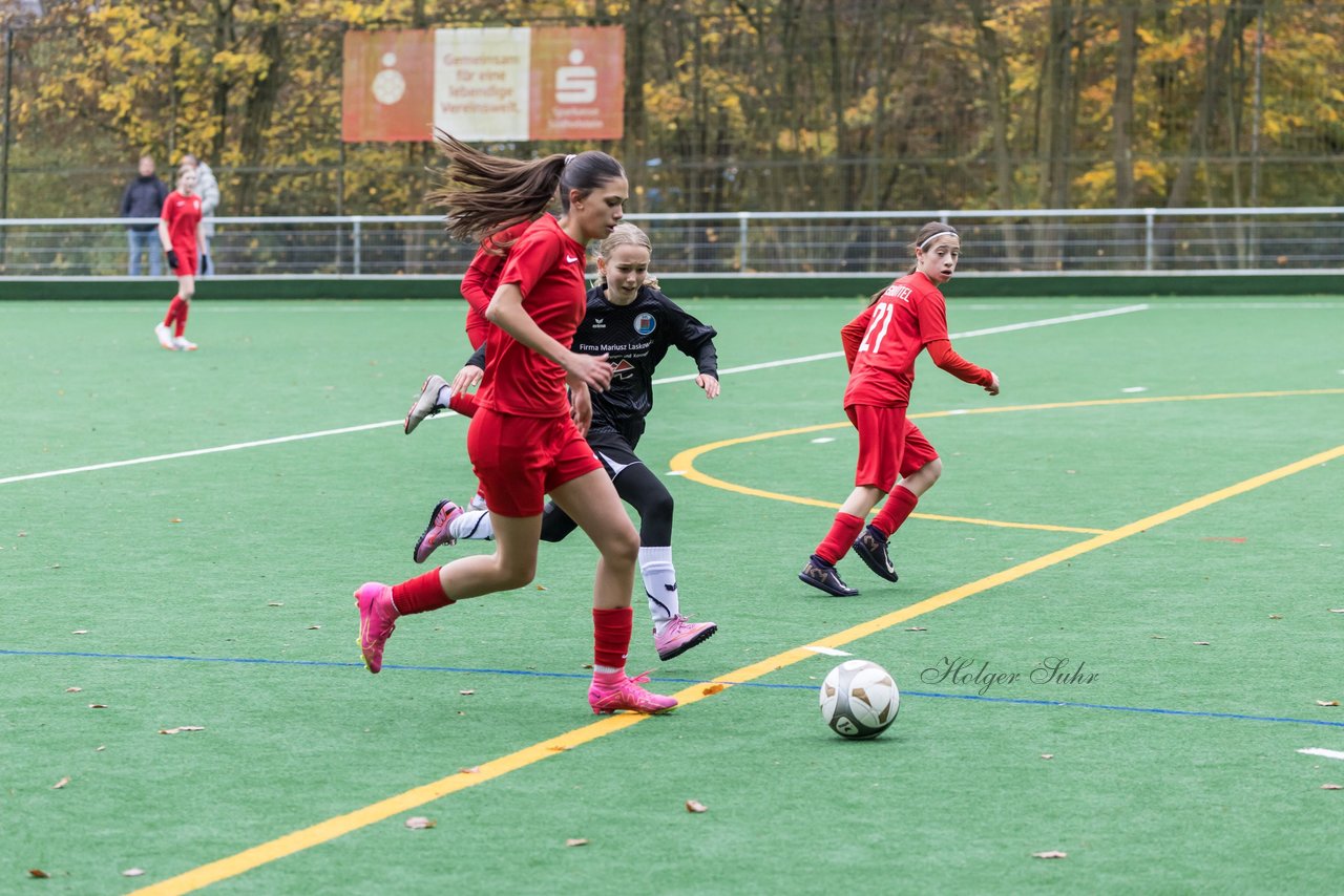 Bild 158 - wCJ VfL Pinneberg - Eimsbuettler TV : Ergebnis: 0:3